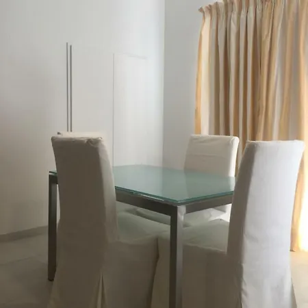 Loft Garibaldi 128 דירה *