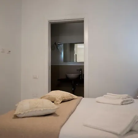 Loft Garibaldi 128 דירה *